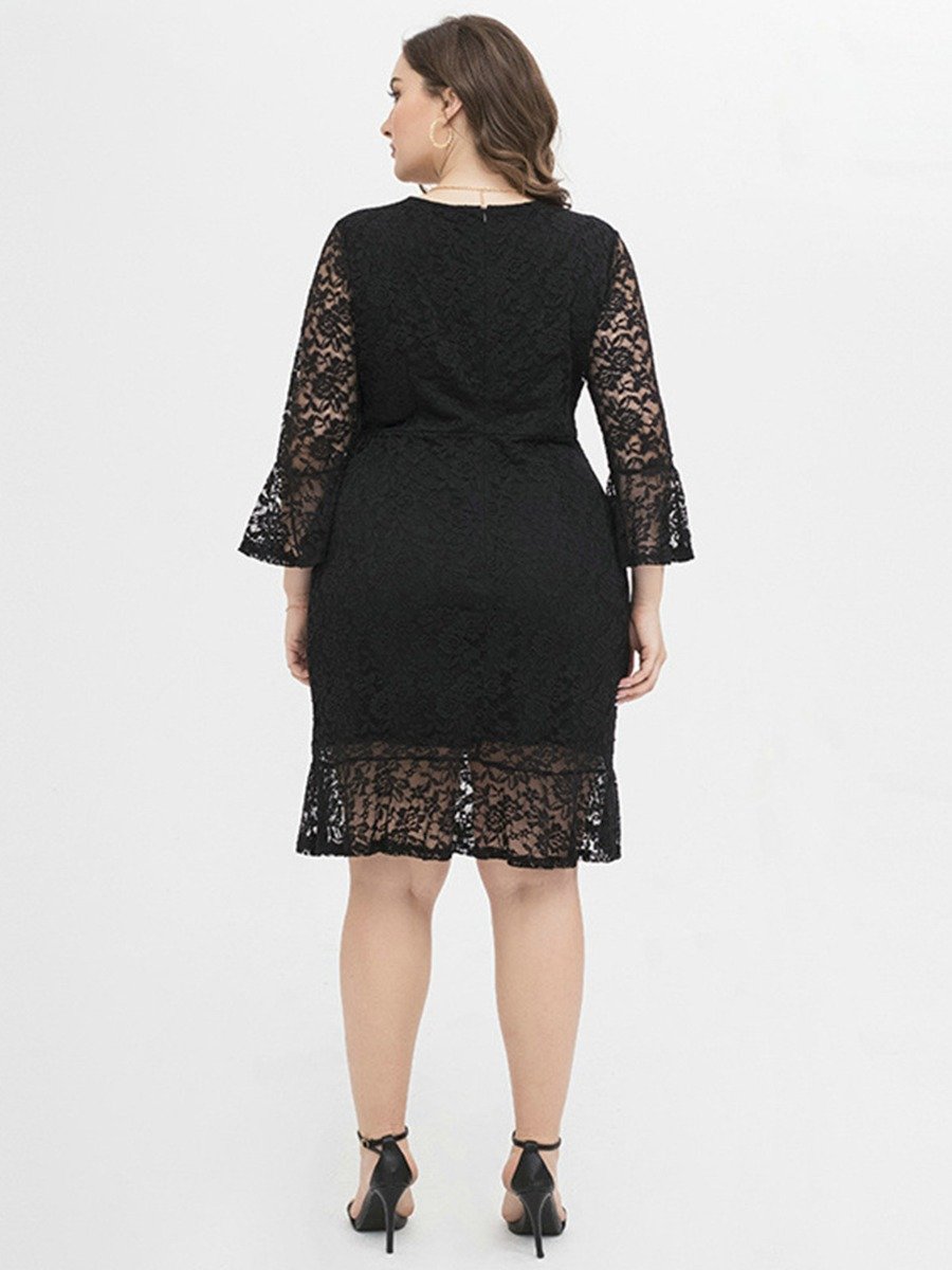 woman Bell Sleeve Lace Plus Size Dress