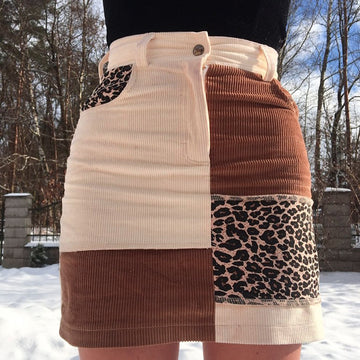 Two-color Splicing Peach Lifting Leopard Print Womens Short Skirt