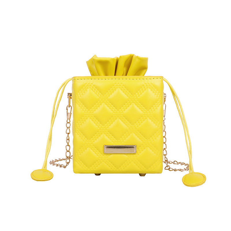 Women's Solid Color Lingge Chain Mini Bucket Bag