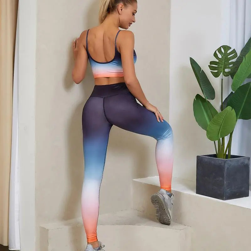Women's Two Piece Gradient Sport Bra And High Waist Yoga Pants Set